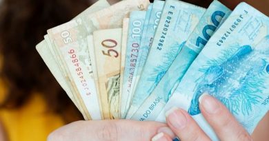 Segunda parcela do 13º salário deve ser paga até a próxima sexta-feira