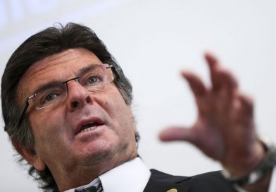 Fux pede manifestação da AGU sobre pedido para liberar bets