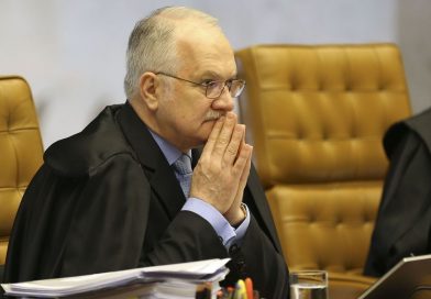 Fachin cancela reunião para discutir Código de Ética do STF