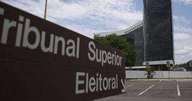 TSE trava repasse de 48% do Fundo Eleitoral a partidos após ação do PT