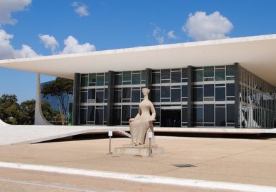 Lula deve enviar nesta terça ao Senado indicação de Messias ao STF