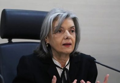 Cármen Lúcia anuncia proposta para atuação de juízes eleitorais Cármen Lúcia anuncia proposta para atuação de juízes eleitorais