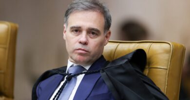 Mendonça rejeita ação contra reajuste do Bolsa Família