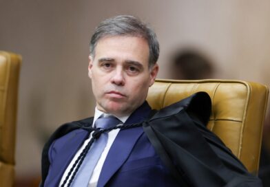 Mendonça rejeita ação contra reajuste do Bolsa Família