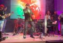 Banda Reatus se apresenta no dia 2 de maio durante o Bloco do Id, em Silvânia