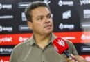 Adson pede desculpas a torcedor autista barrado por usar short verde: “não vai repetir”
